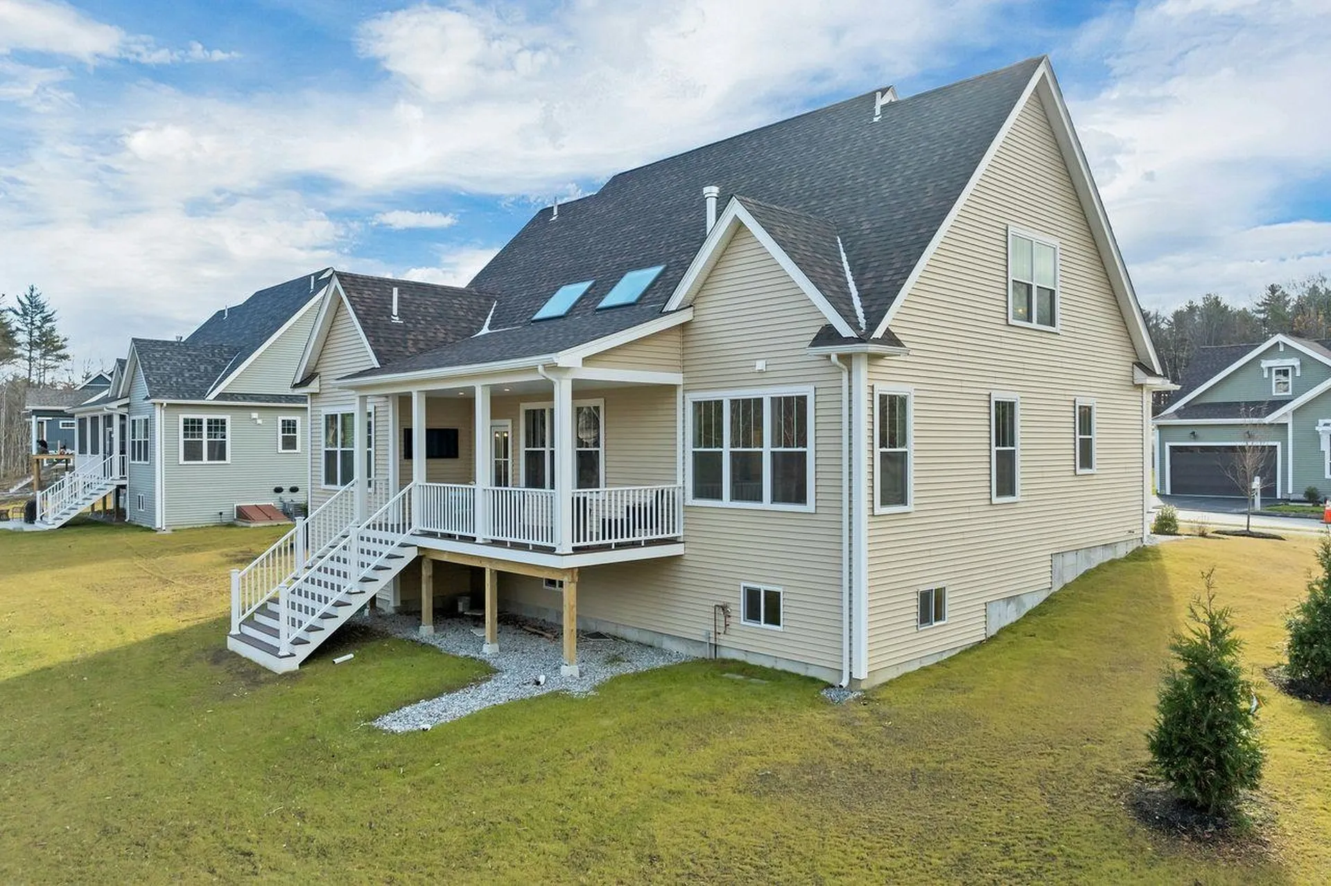 44 Lady Walsingham Way Laconia NH 03246