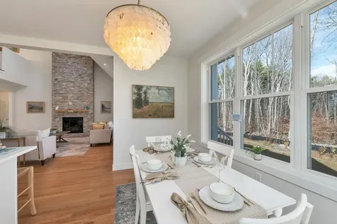 44 Lady Walsingham Way Laconia NH 03246