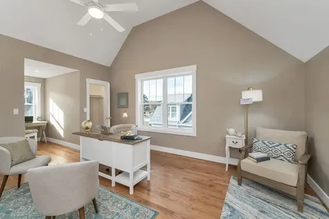 44 Lady Walsingham Way Laconia NH 03246