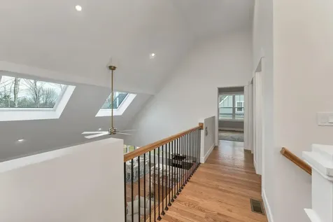 44 Lady Walsingham Way Laconia NH 03246