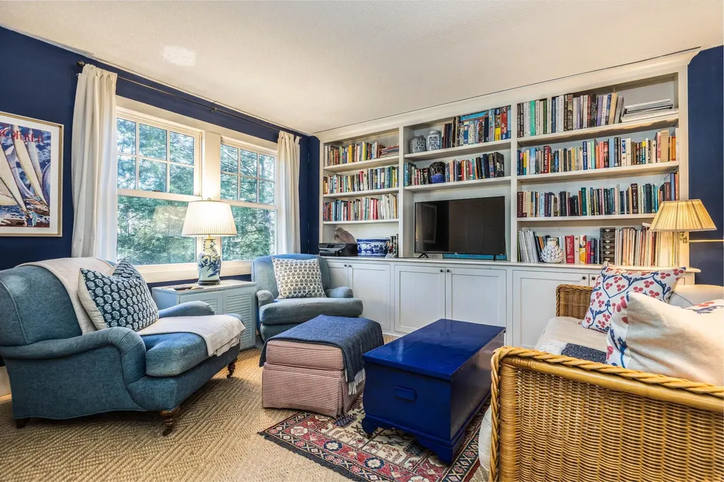 18 Mainmast Circle New Castle NH 03854