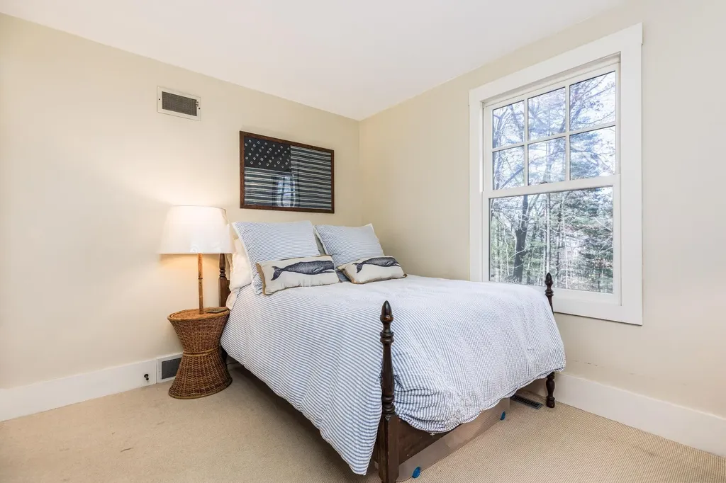 18 Mainmast Circle New Castle NH 03854