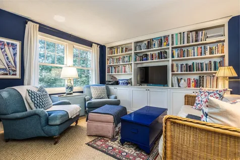 18 Mainmast Circle New Castle NH 03854