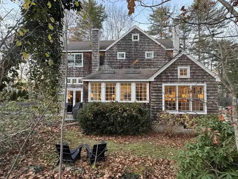 18 Mainmast Circle New Castle NH 03854