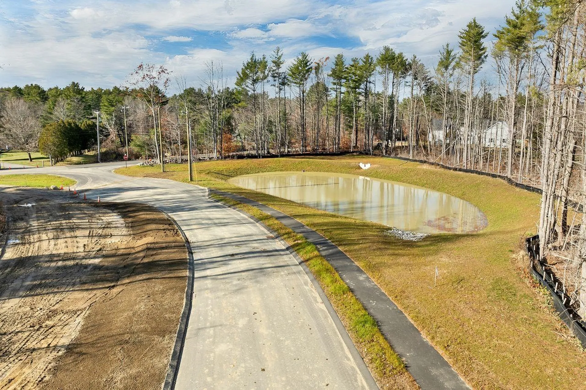 51 Lady Walsingham Way Laconia NH 03246