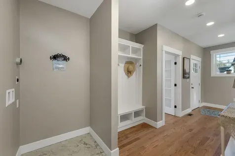 51 Lady Walsingham Way Laconia NH 03246