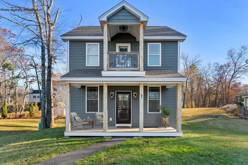 7 Gena Avenue Derry NH 03038