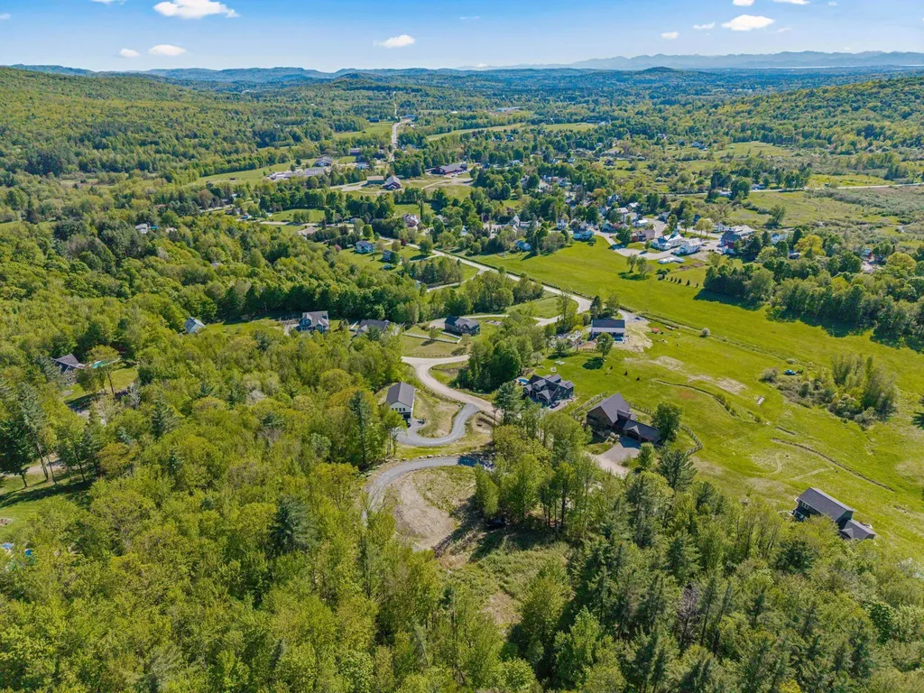 8 Mins Lane Underhill VT 05489