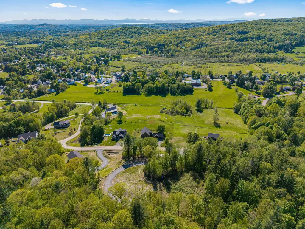 8 Mins Lane Underhill VT 05489