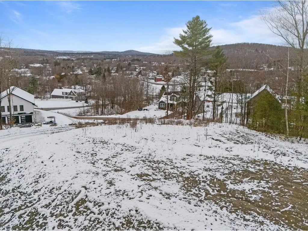 8 Mins Lane Underhill VT 05489