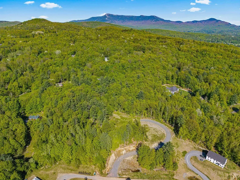 8 Mins Lane Underhill VT 05489