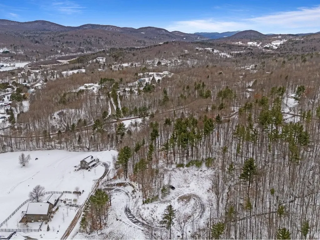 8 Mins Lane Underhill VT 05489