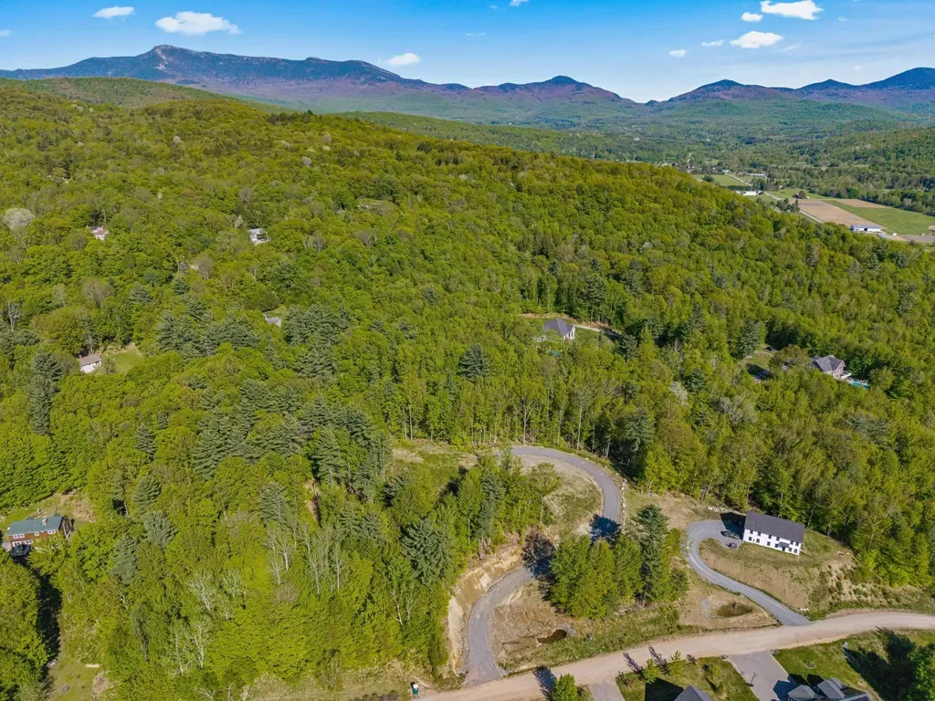 8 Mins Lane Underhill VT 05489