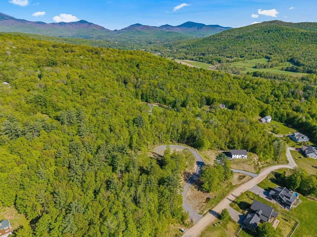8 Mins Lane Underhill VT 05489