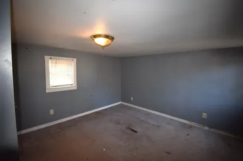 6 Dow Street Exeter NH 03833