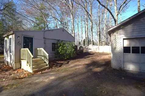 6 Dow Street Exeter NH 03833