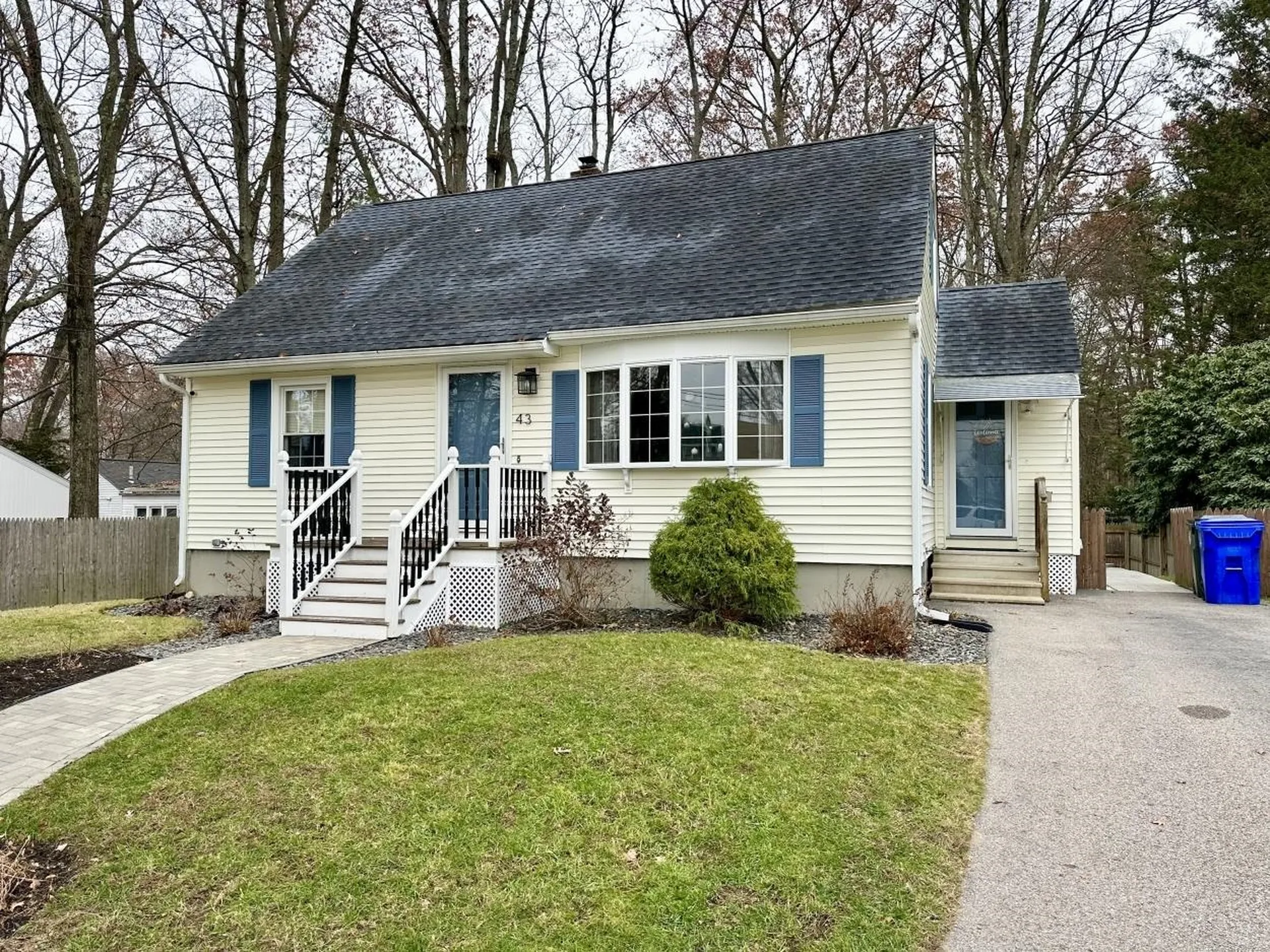 43 Carver Street Manchester NH 03109