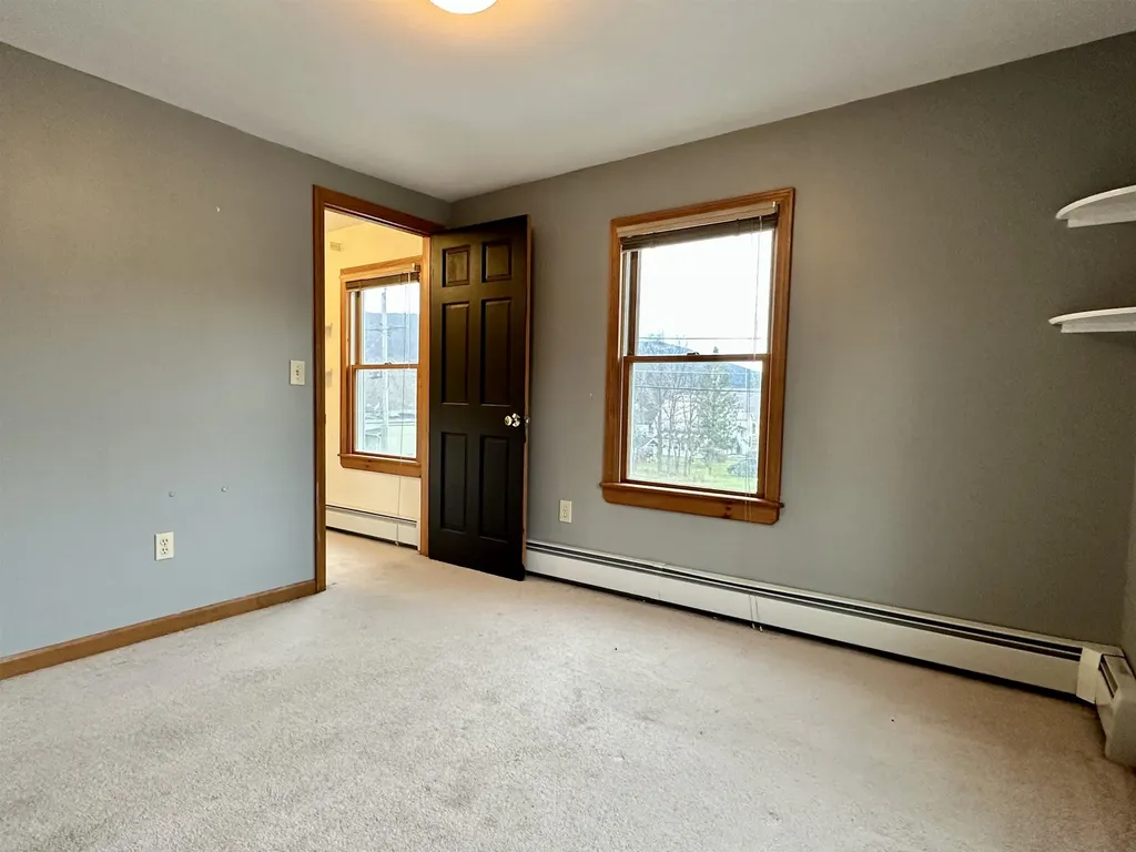 52 Hull Avenue Wallingford VT 05773