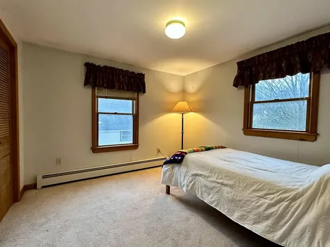 52 Hull Avenue Wallingford VT 05773