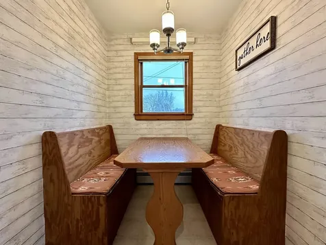 52 Hull Avenue Wallingford VT 05773