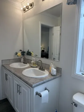 14 Sir Lancelot Drive Exeter NH 03833