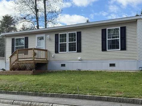 14 Sir Lancelot Drive Exeter NH 03833