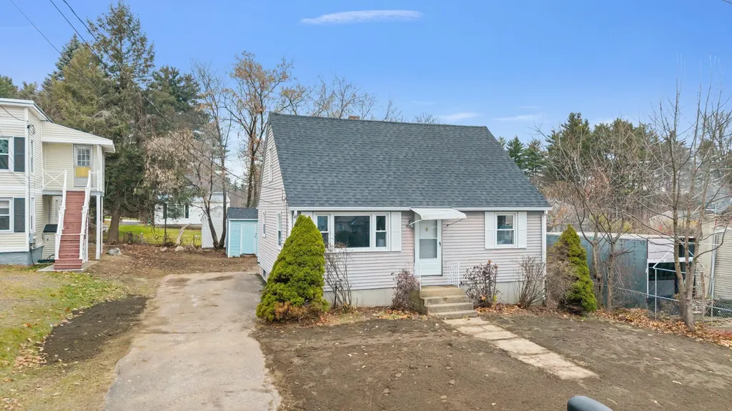 28 Joffre Street Goffstown NH 03045