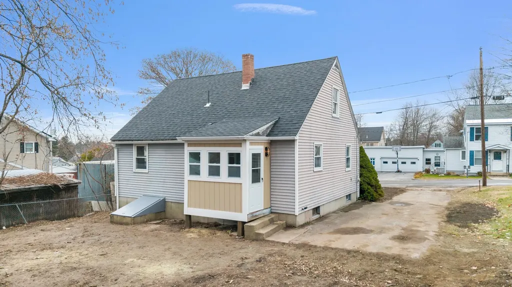 28 Joffre Street Goffstown NH 03045