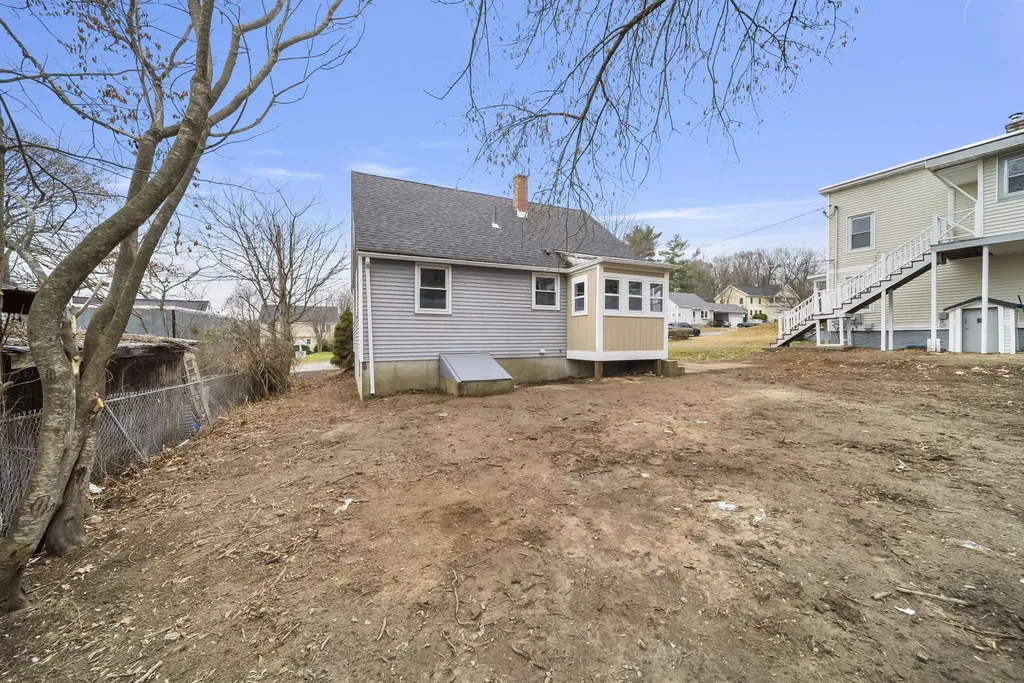 28 Joffre Street Goffstown NH 03045