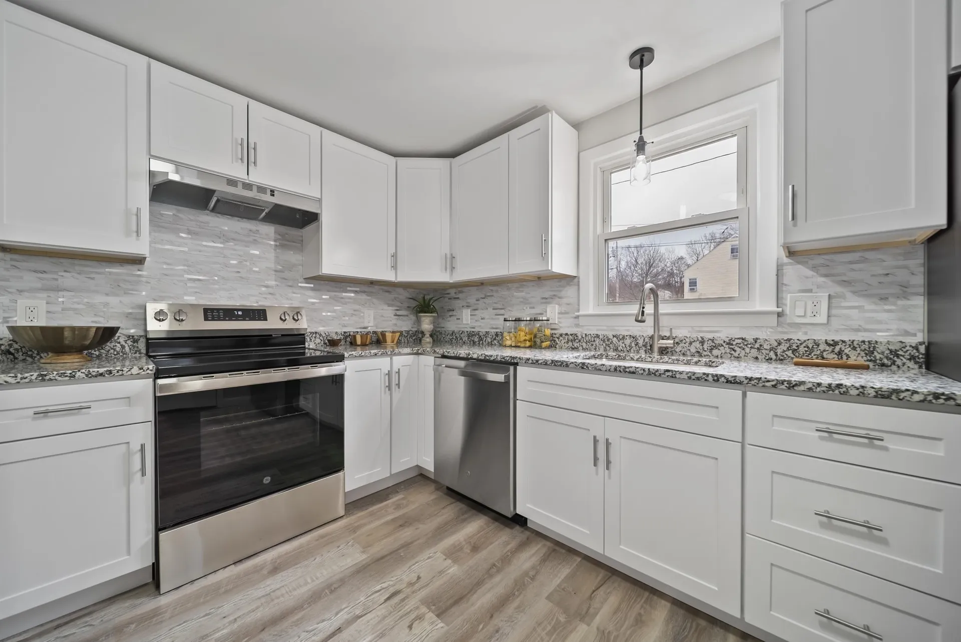 28 Joffre Street Goffstown NH 03045