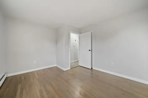 28 Joffre Street Goffstown NH 03045