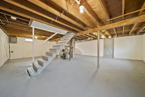 28 Joffre Street Goffstown NH 03045