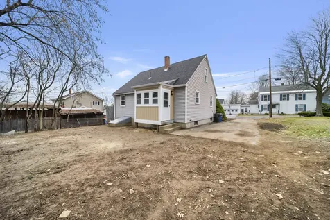 28 Joffre Street Goffstown NH 03045