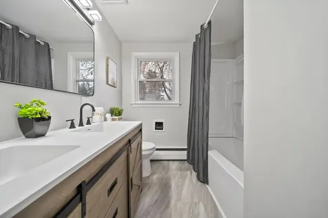 28 Joffre Street Goffstown NH 03045