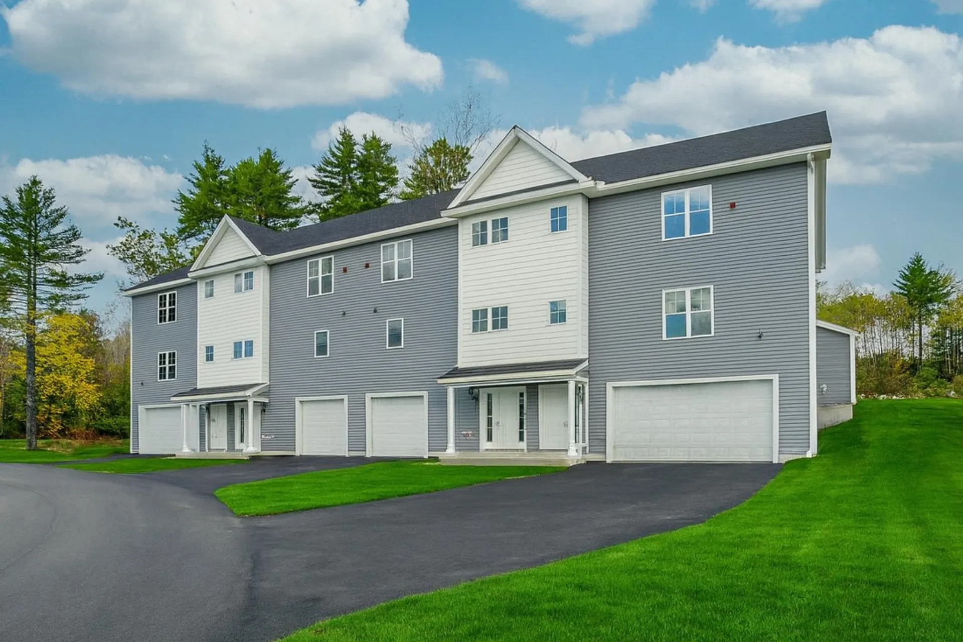 21 Autumn Lane Raymond NH 03077