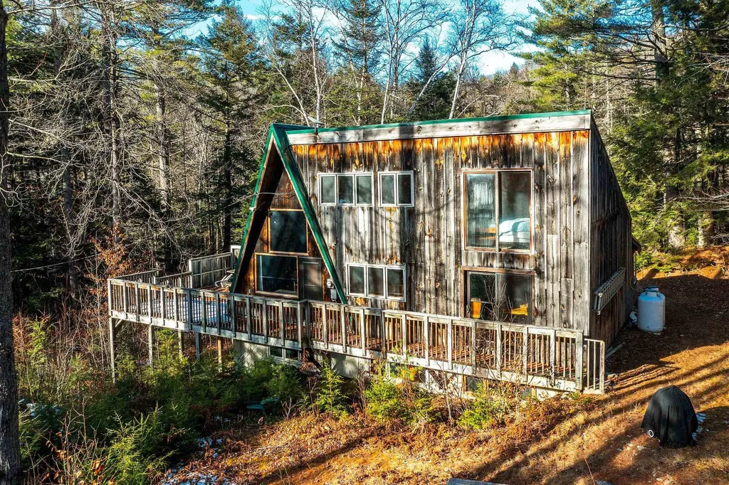 4410 Pikes Falls Road Jamaica VT 05343