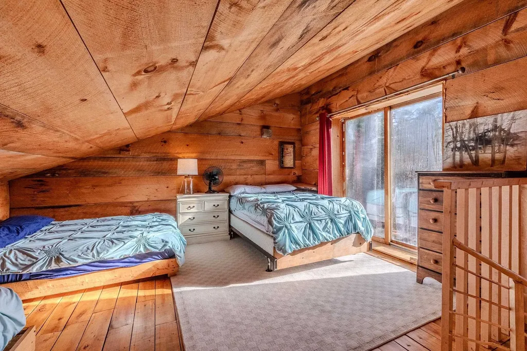 4410 Pikes Falls Road Jamaica VT 05343