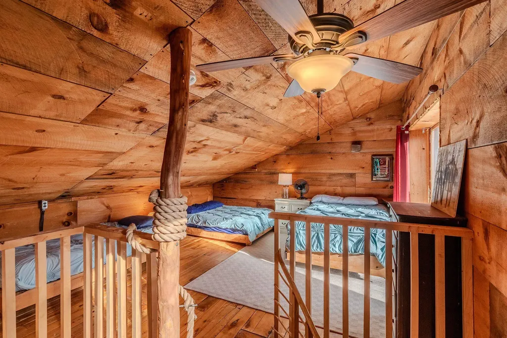 4410 Pikes Falls Road Jamaica VT 05343