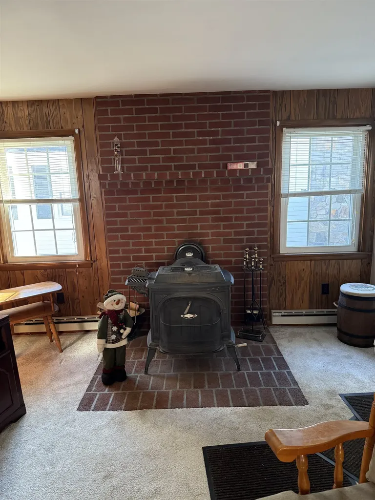 21 Lakes End Lane Wells VT 05774