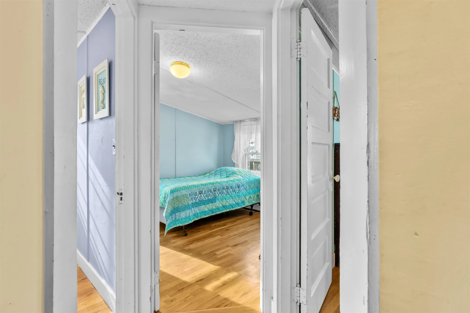 22 1/2 I Street Hampton NH 03842