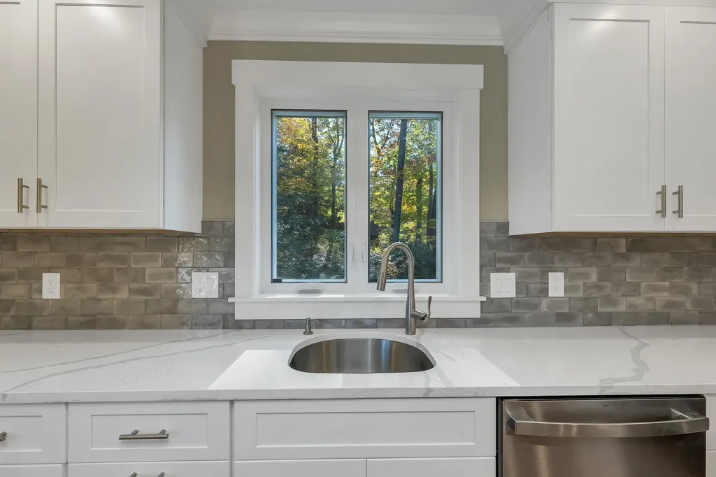 4 Timber Lane Laconia NH 03246