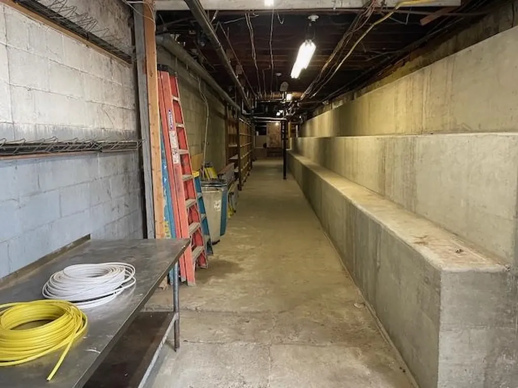 464 Putney Road Brattleboro VT 05301