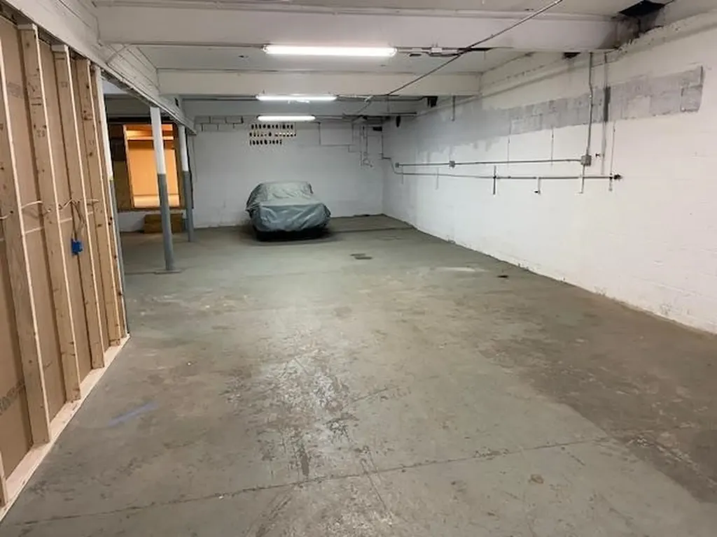 464 Putney Road Brattleboro VT 05301