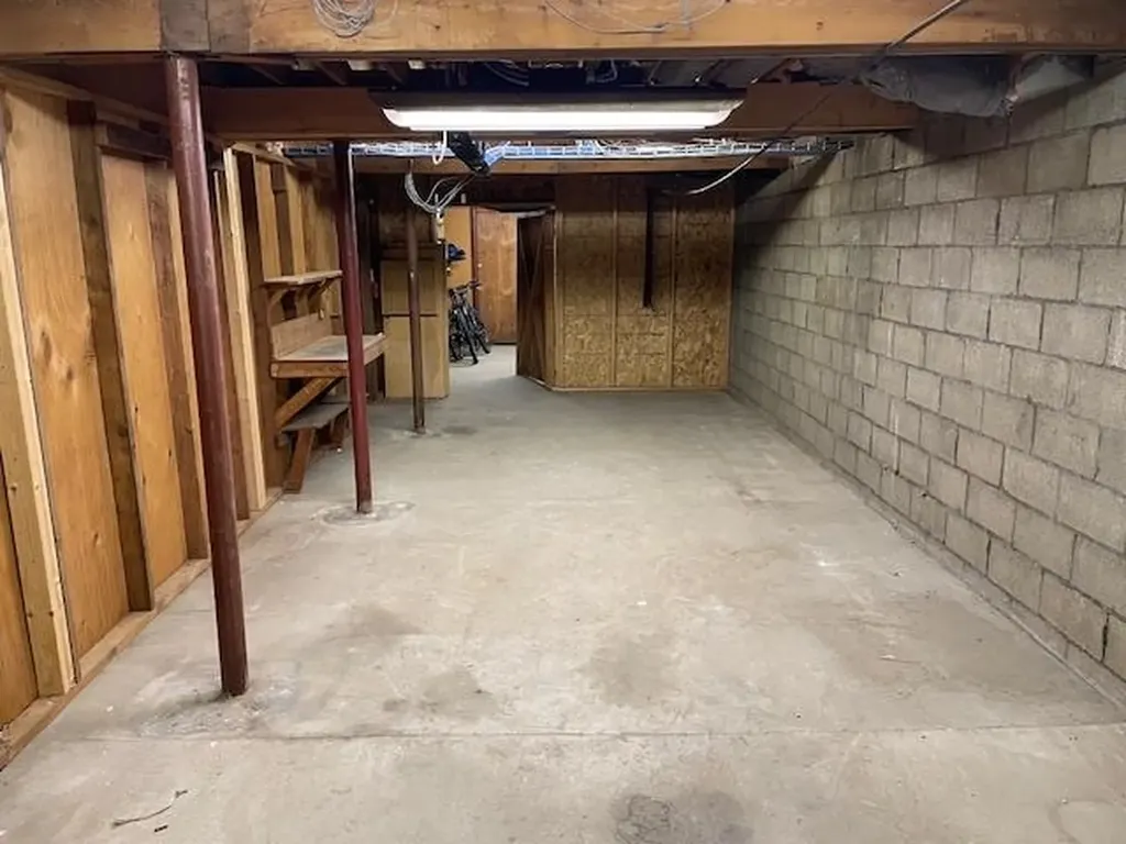 464 Putney Road Brattleboro VT 05301