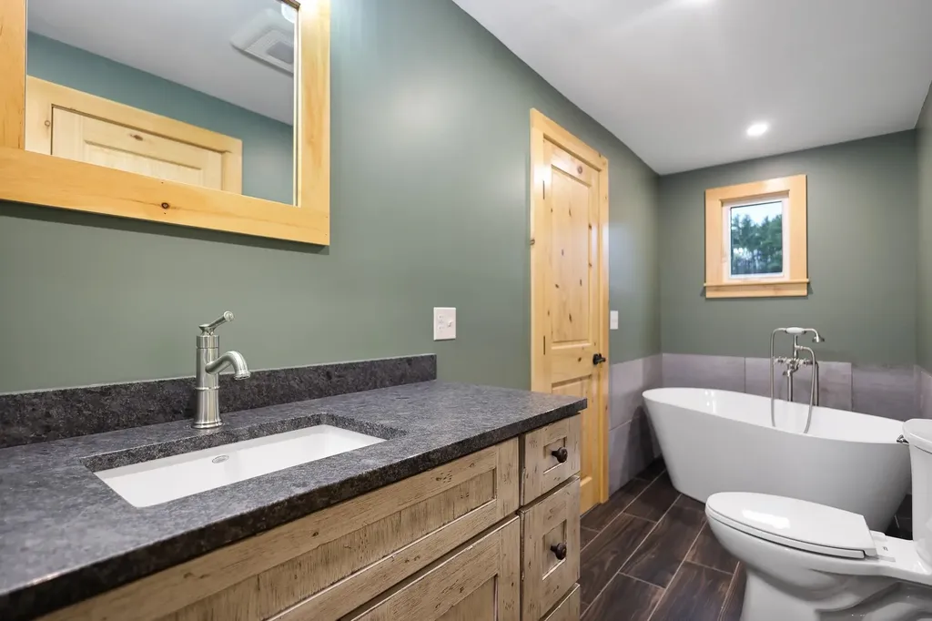 100 Cram Road Sanbornton NH 03269