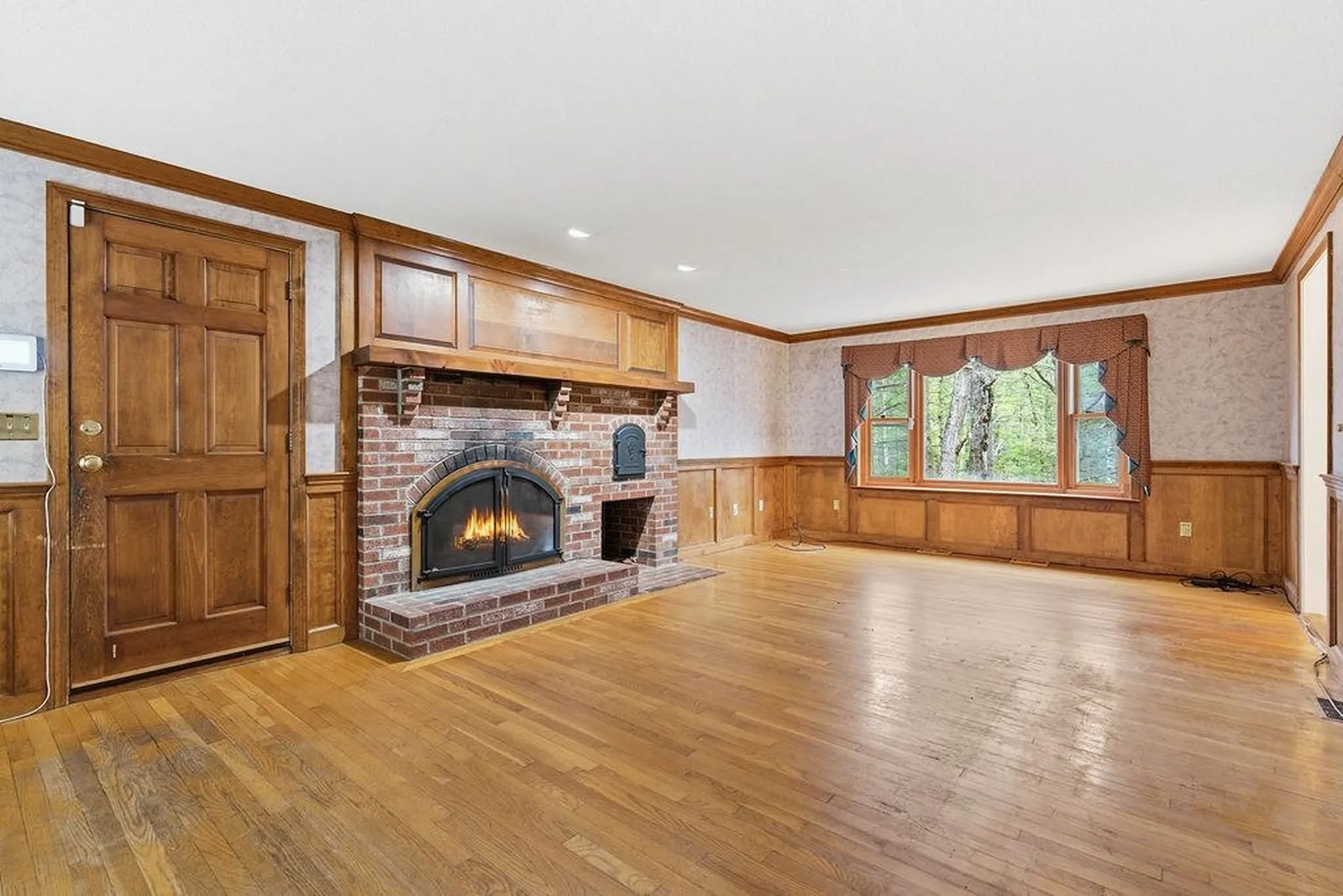 95 Hitching Post Lane Bedford NH 03110