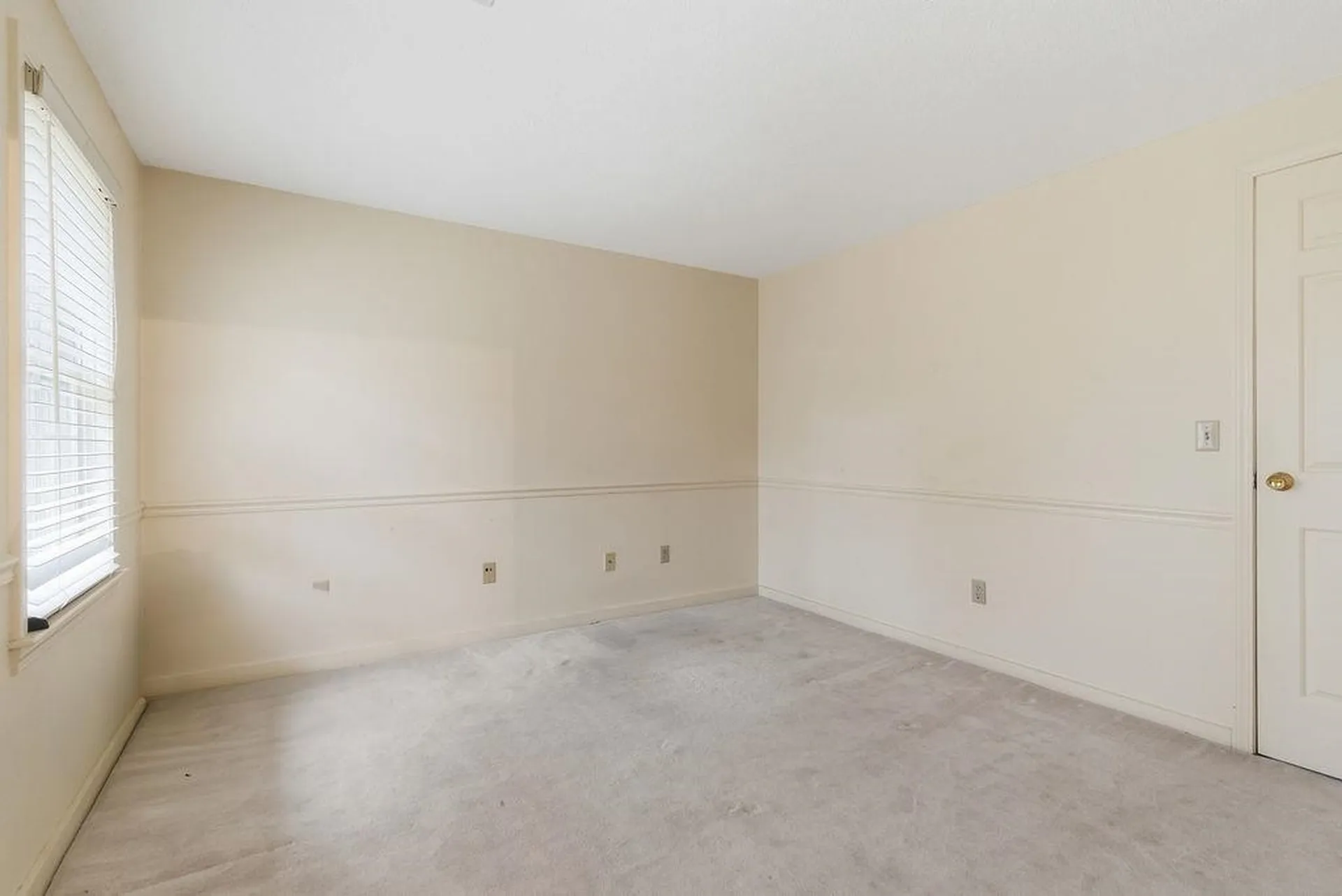 95 Hitching Post Lane Bedford NH 03110