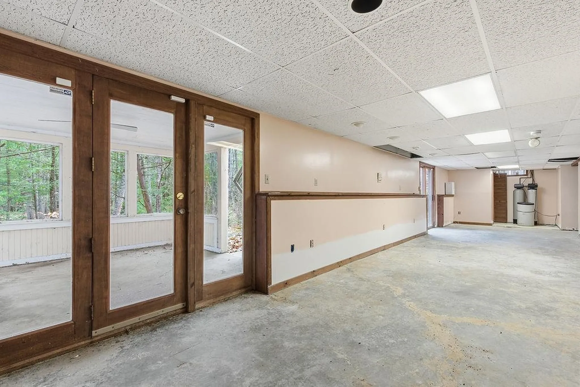 95 Hitching Post Lane Bedford NH 03110