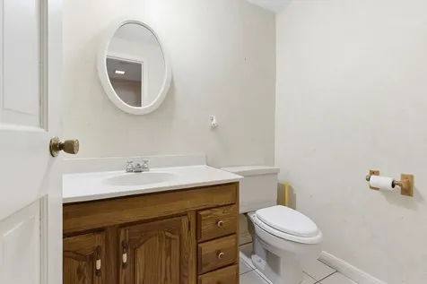 95 Hitching Post Lane Bedford NH 03110