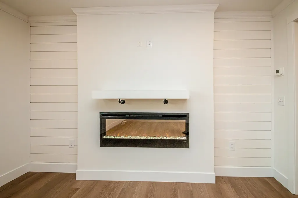 63 Whipples Way Tamworth NH 03817